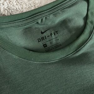 Nike dri fit t-shirt new